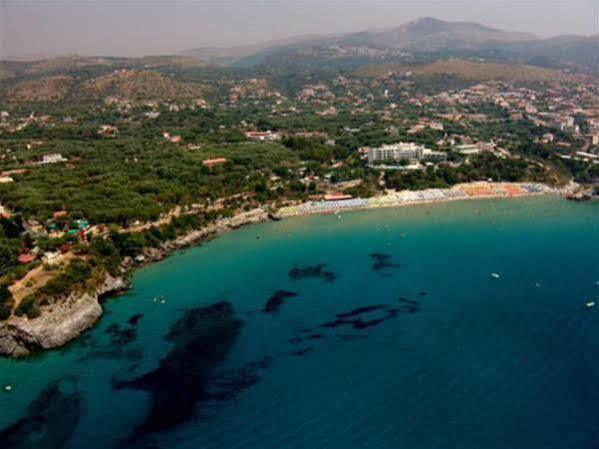 Hotel Baia Delle Sirene Marina di Camerota Bagian luar foto
