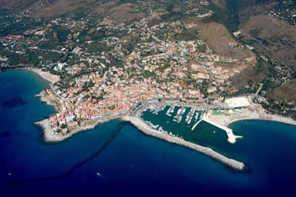 Hotel Baia Delle Sirene Marina di Camerota Bagian luar foto